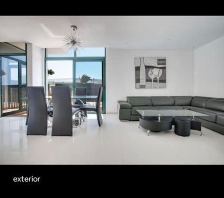 Spacious Private Villa & Private Heated Pool - Villa Sunshine Costa Teguise Eksteriør bilde