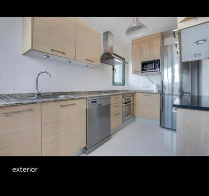 Spacious Private Villa & Private Heated Pool - Villa Sunshine Costa Teguise Eksteriør bilde