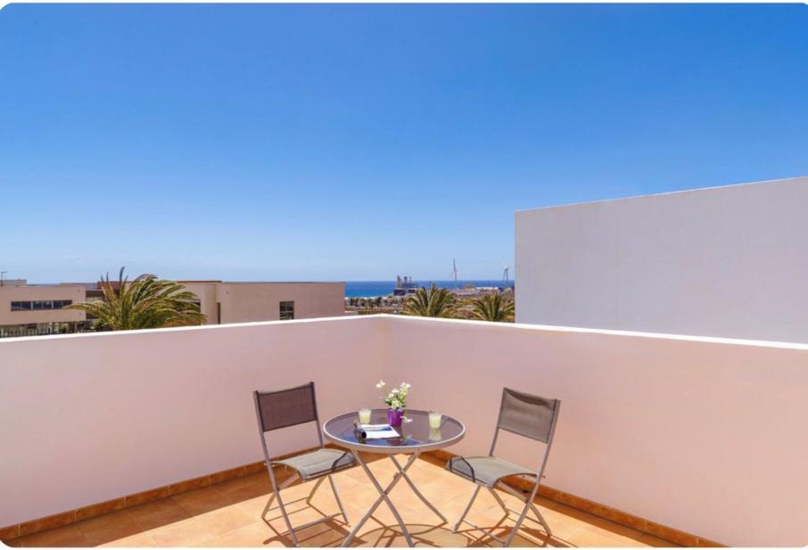 Spacious Private Villa & Private Heated Pool - Villa Sunshine Costa Teguise Eksteriør bilde
